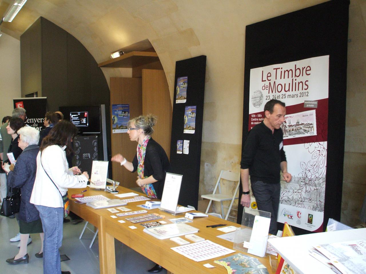 LA POSTE MOULINS 1